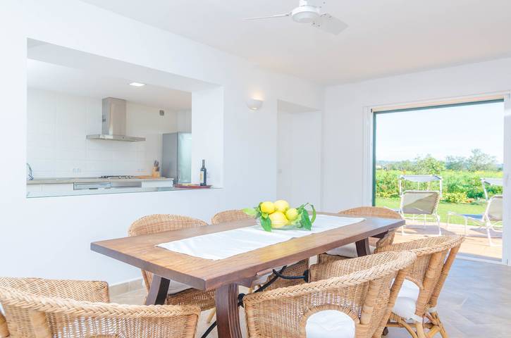 Chalet para 6 personas, con piscina además de jardín y terraza en Mallorca - 4