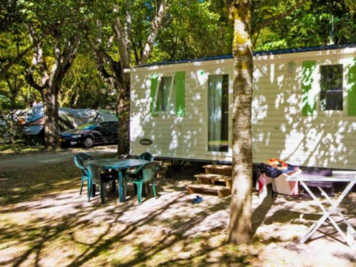 Mobil home pour 4 personnes, avec bassin pour enfant à Millau - 2