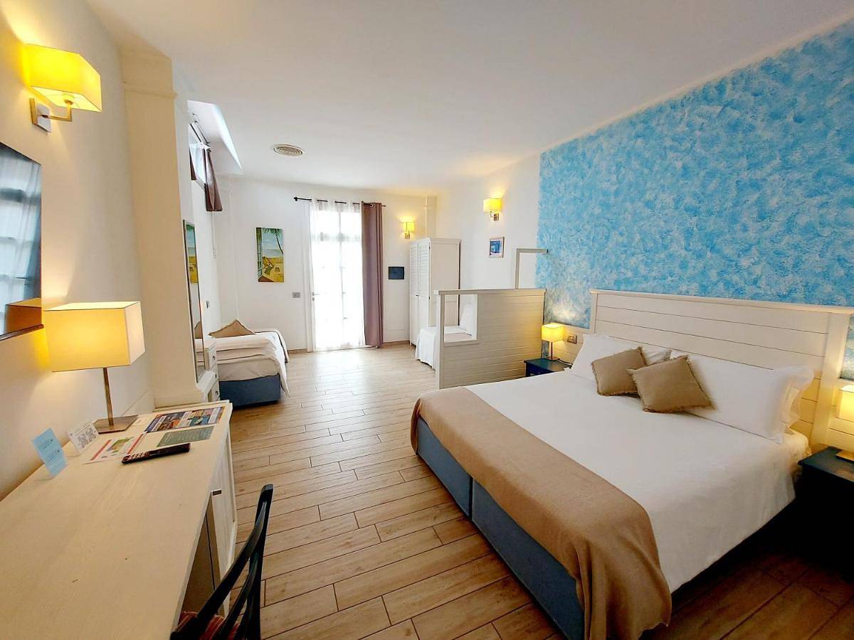 Hotel La Villa Del Mare in Poetto (Cagliari), Cagliari