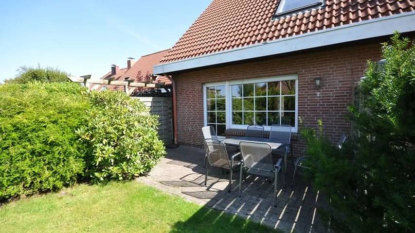 Ferienhaus für 7 Personen, mit Terrasse und Garten in Wittmund