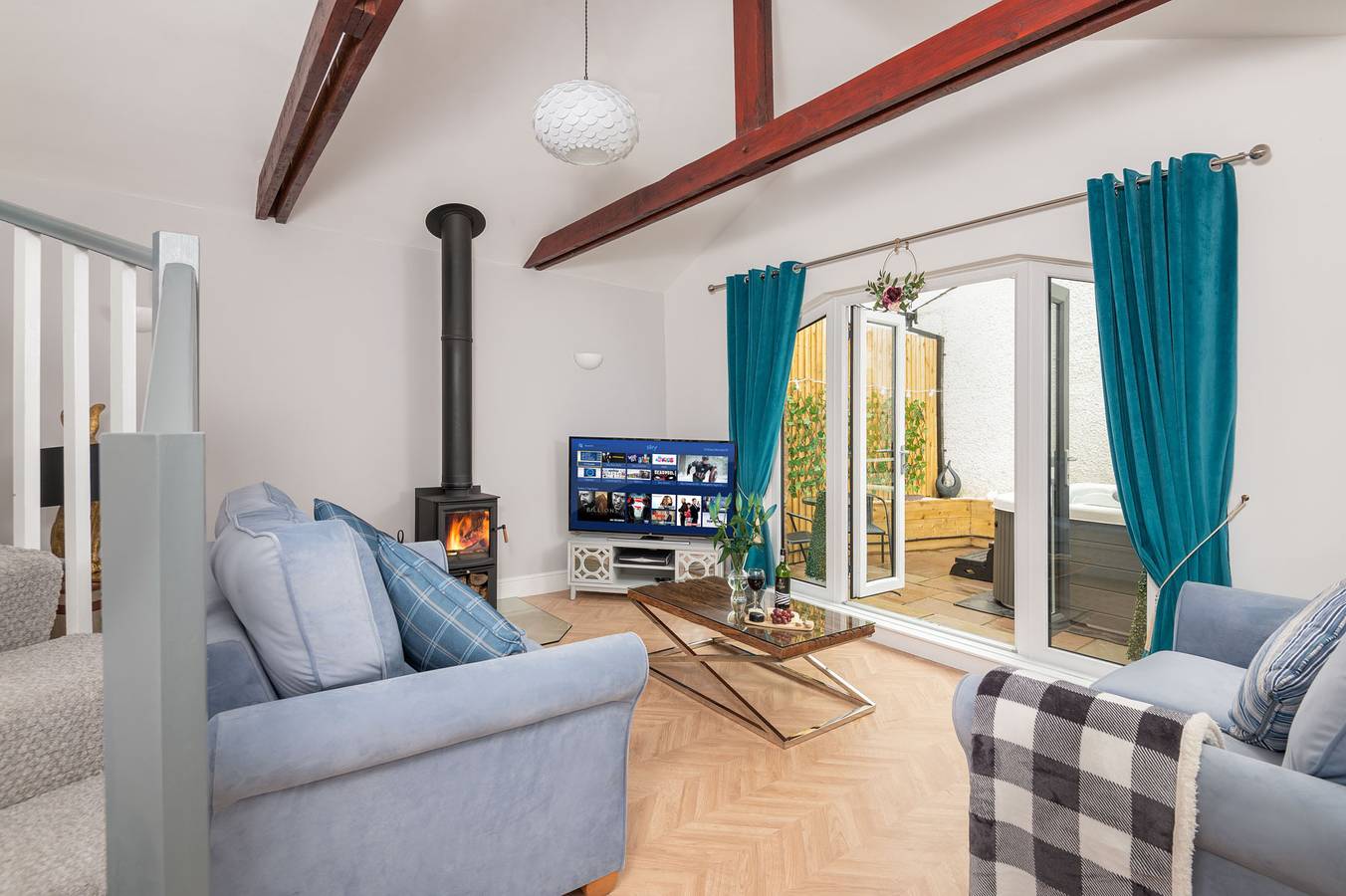 Cottage - Sleeps 3, hot tub & pet friendly in Cumbria