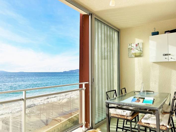 Ferienwohnung für 5 Personen, mit Terrasse und Ausblick in Var - 2