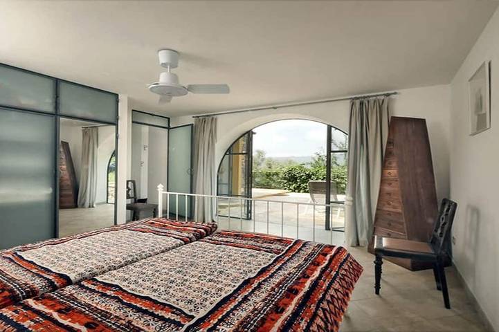 Una casa vacanza per rilassarsi in un ambiente pittoresco ed elegante in Comune di Dolcedo, Riviera di Ponente