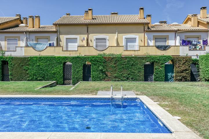 Casa de vacaciones 'Les Medes' con piscina compartida, Wi-Fi y aire acondicionado in Estartit, Costa Brava