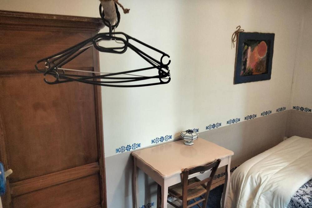 Apartamento entero, Agradable apartamento en La Salvetat Agout con terraza y vistas a la montaña in La Salvetat-sur-Agout, Region de Béziers