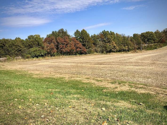 Log cabin for 6 people in Illinois
