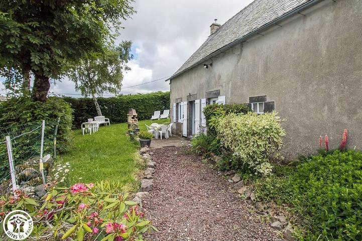 Location de vacances pour 4 personnes, avec jardin à Saint-Sauves-d'Auvergne