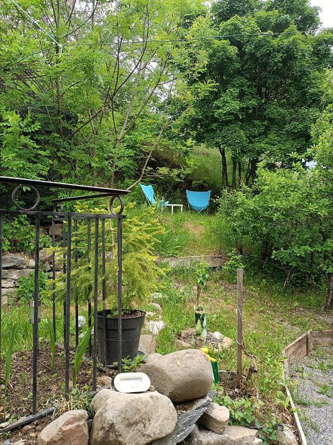 Location de vacances pour 4 personnes, avec jardin à La Bréole - 2