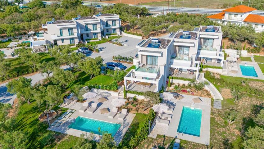 Location de vacances pour 6 personnes, avec piscine ainsi que jardin et vue dans Portes - 3