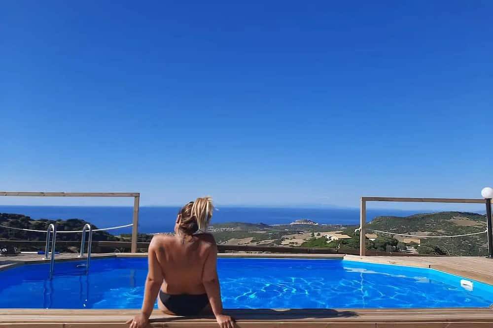 Villa Makifede Independent house with private pool in Castelsardo, Sassari Province