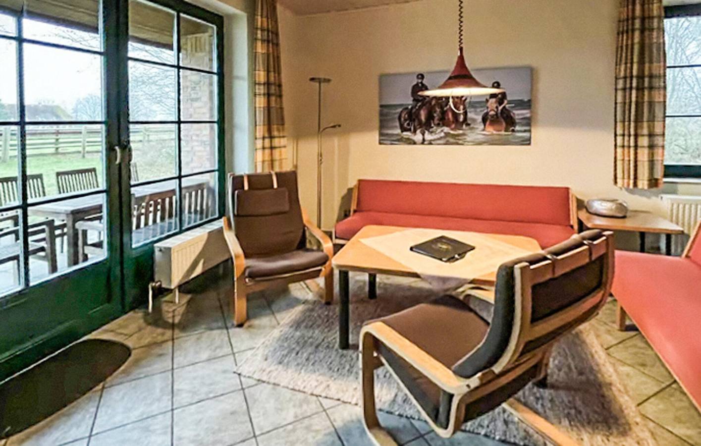 Gemütliche 2-Zimmer-Wohnung mit Terrasse in der Nähe von Restaurants und dem See in Ribnitz-Damgarten, Fischland - Darß - Zingst