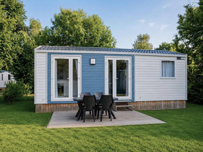 Camping voor 6 personen, with Whirlpool and Terras as well as Tuin and Zwembad in Vlaanderen