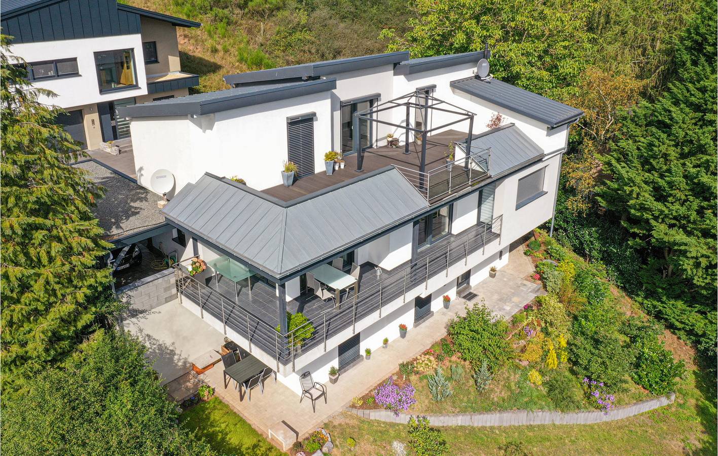 Moderne Wohnung mit Parkplatz, Terrasse & Garten bei Flußbach in Bernkastel-Kues & Umgebung