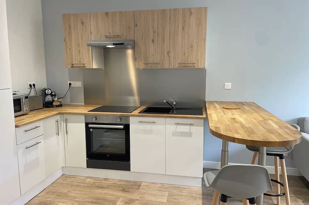 Entire apartment, Chez Claire : appartement plein centre avec garage in Langres, Haute-Marne