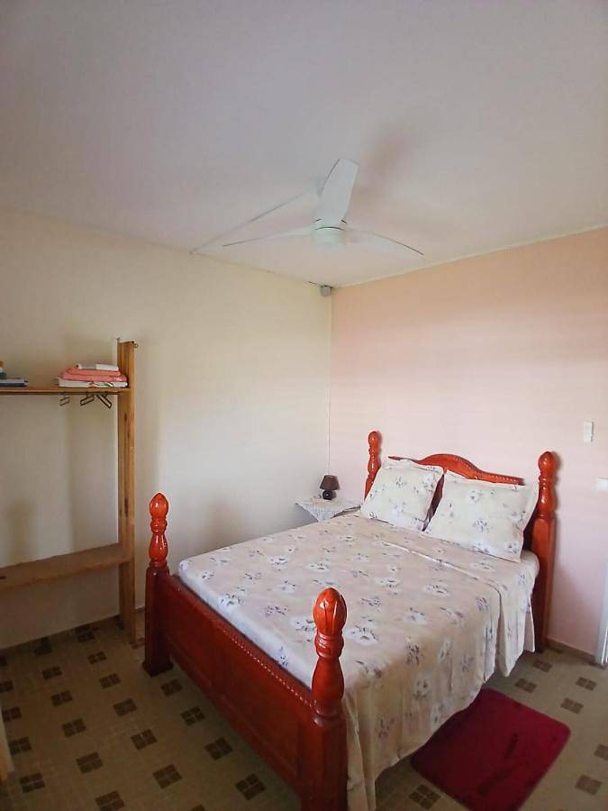 Chambre d’hôte pour 8 personnes, avec terrasse, animaux acceptés dans Marie-Galante - 2