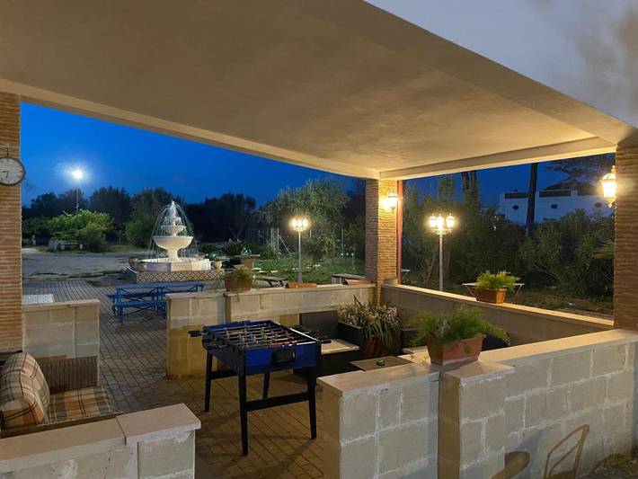 B&b per 4 persone, con Idromassaggio e Terrazza nonché Giardino e Piscina a Latiano