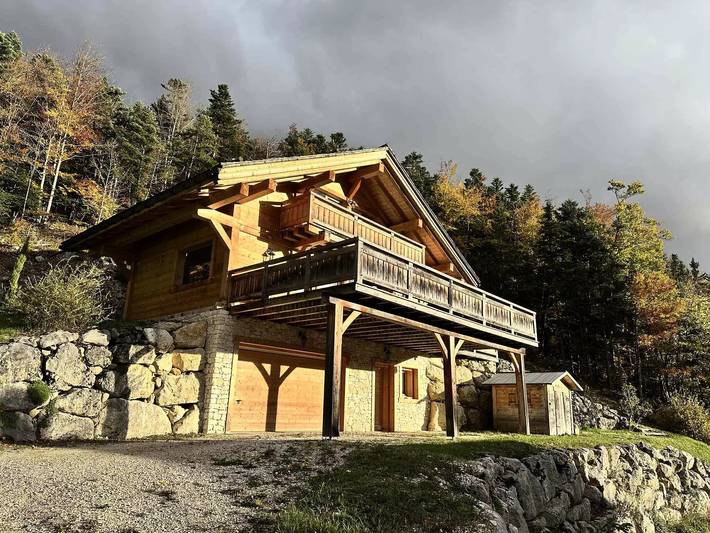 Chalet pour 10 personnes, avec Balcon et Terrasse ainsi que Jardin et Sauna à Corrençon-en-Vercors