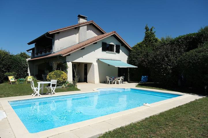 Villa für 7 Personen, mit Garten und Terrasse - 1