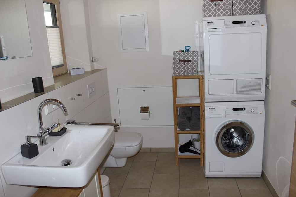 Ganze Wohnung, \"Auszeit\" in schöner Ferienwohnung in ökologischer Bauweise in Renchen, Mittlerer Schwarzwald