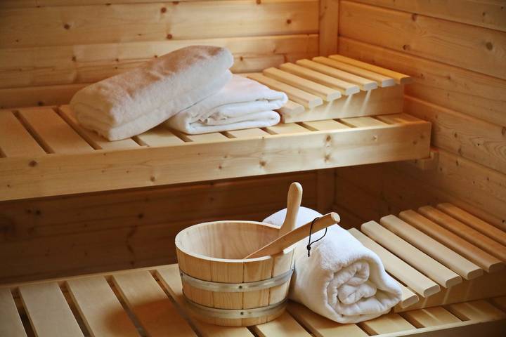 Ferienhaus für 6 Personen, mit Terrasse und Whirlpool sowie Garten und Sauna, mit Haustier in Mecklenburgische Seenplatte - 2