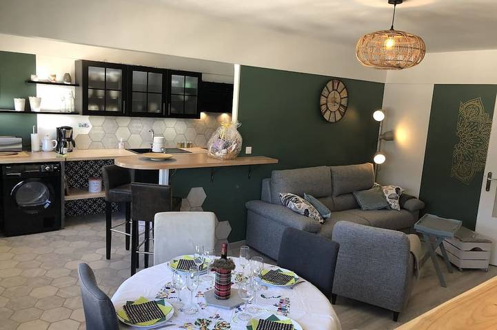 Location de vacances pour 6 personnes, avec Jacuzzi à Reims