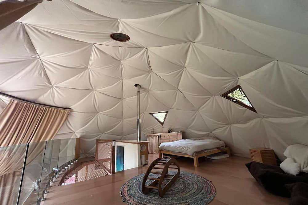 Unique Geodesic Dome in a Beautiful Natural Park in São João das Lampas e Terrugem, Lisboa (distrikt)