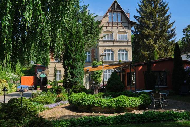 Ferienhaus für 2 Personen, mit Terrasse und Garten in Babelsberg