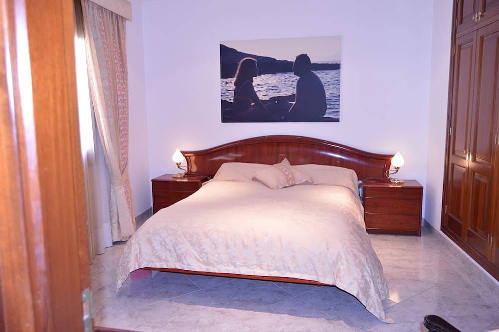 Can Gabriel, for 6 people, private swimming pool and barbecue. in Sa Pobla, North Majorca