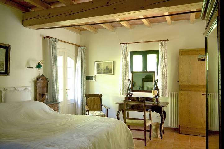 Ein Landhaus zwischen Parma und Reggio Emilia. in Quattro Castella, Reggio Emilia Provinz