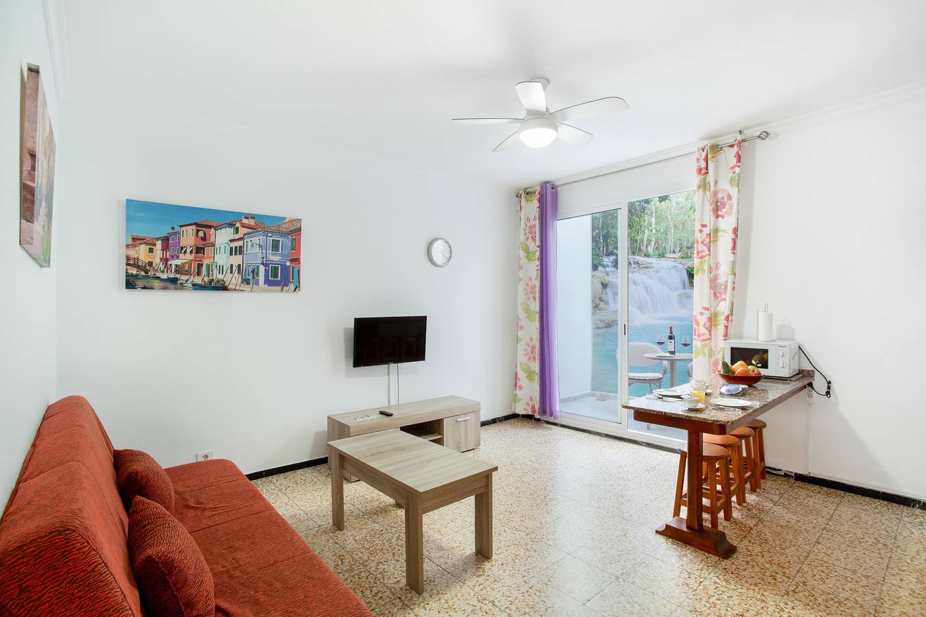 Apartamento entero, Apartamento de vacaciones 'Los Angeles 2' con vistas al mar, terraza compartida y Wi-Fi in Puerto de Mogan, Lomo Quiebre