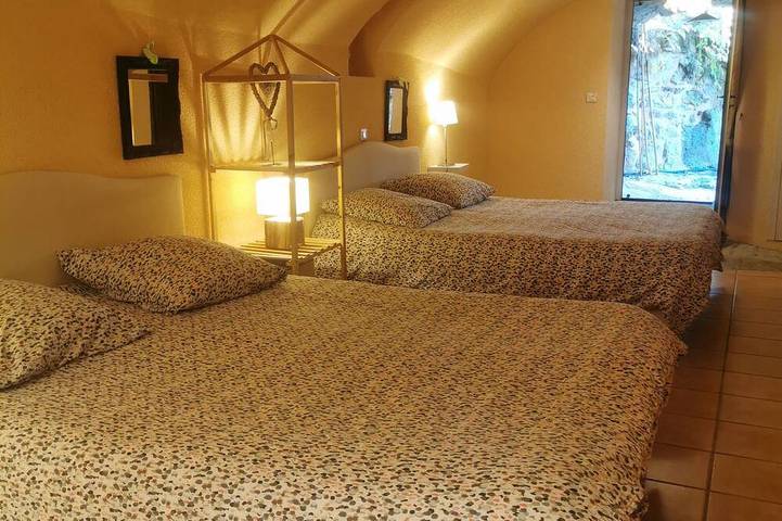 Gîte pour 6 personnes, avec jardin à Montréal (Rhône-Alpes) - 3