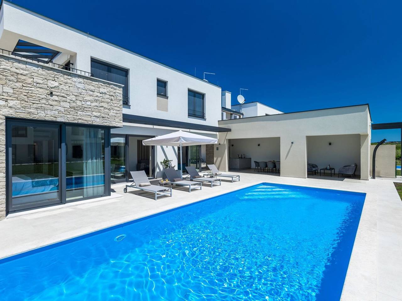 Bella - Bella 356.1 in Brtonigla, Umag