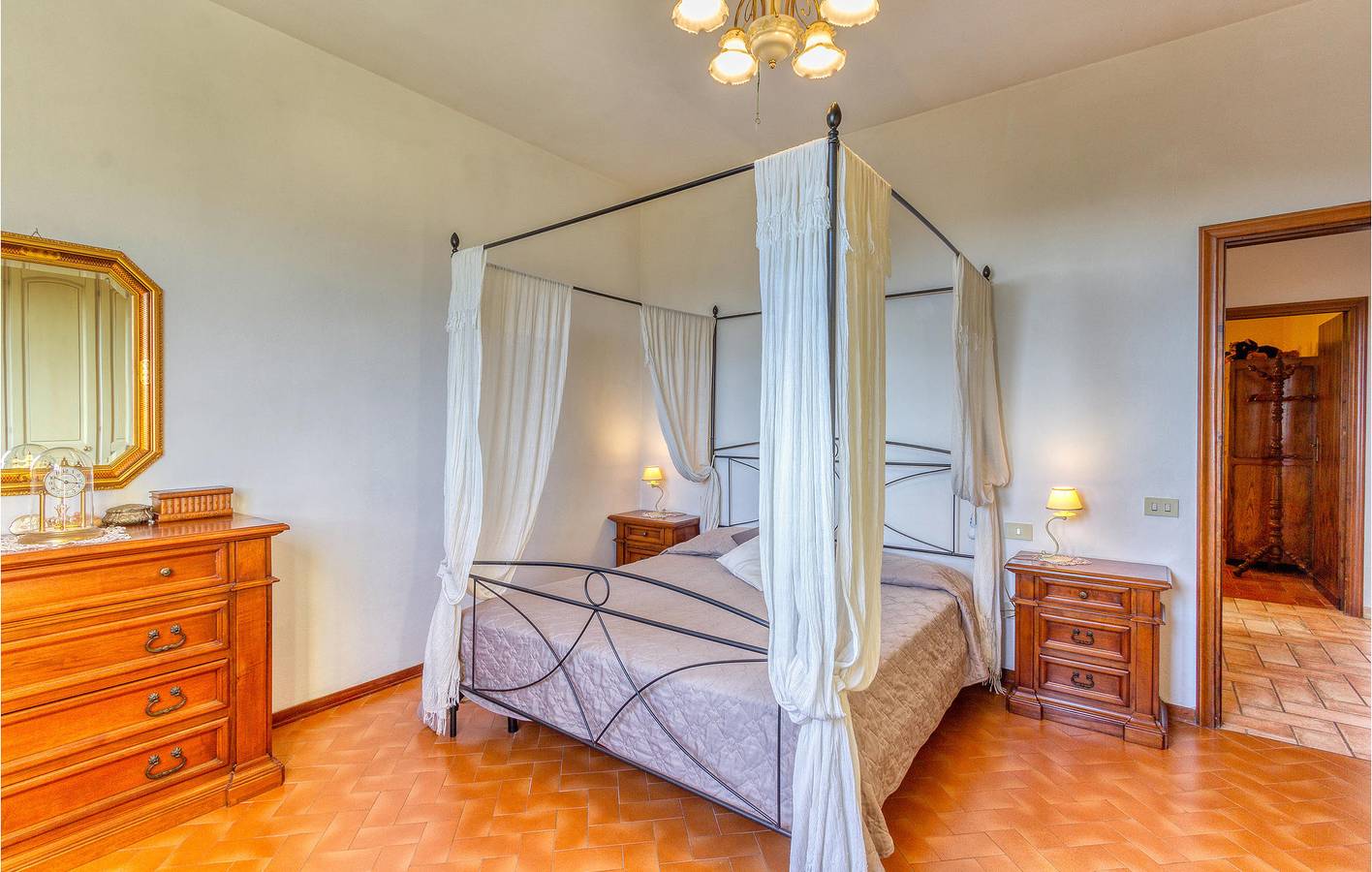190qm Wohnung mit Pool, Garten & Internet - Camaiore 2km in Camaiore, Italienische Riviera