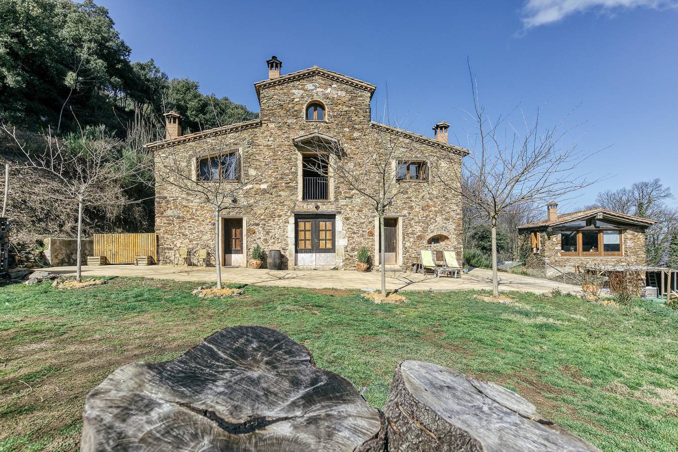 Casita de campo 'La Rústica' con vistas a la montaña, jardín compartido y Wi-Fi in Susqueda, Provincia de Gerona