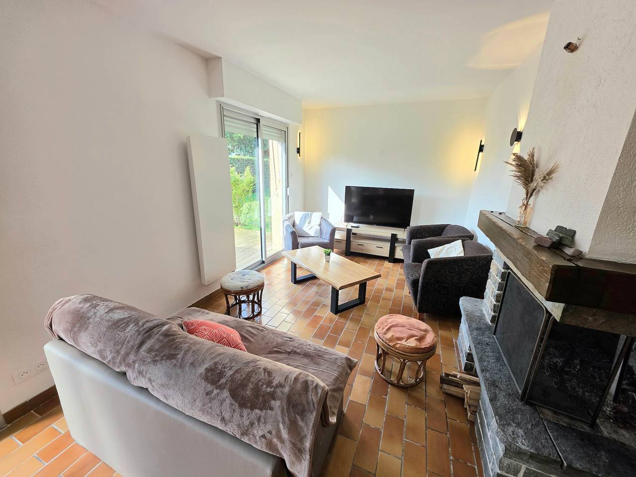 Maison de vacances « Les Volets Bleus » avec terrasse, jardin privés et Wi-Fi in Pirou, Région de Coutances