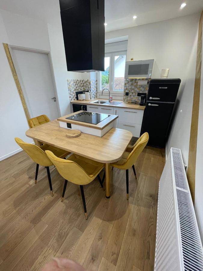 Appartement entier, Two-Bedroom Apartment in Valentigney, Doubs