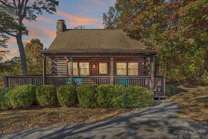 Vacation rental for 6 people, with balcony in Pigeon Forge