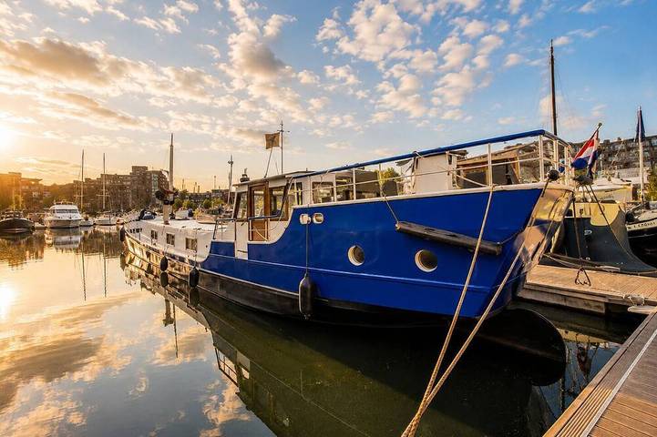 Historic Dutch Barge | Private Sun Deck | St Katharine Docks, Tower Bridge in Southwark, London