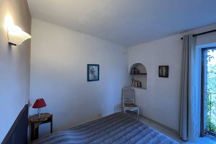 Location de vacances pour 2 personnes, avec jacuzzi et jardin ainsi que terrasse et piscine à Carcheto-Brustico - 3