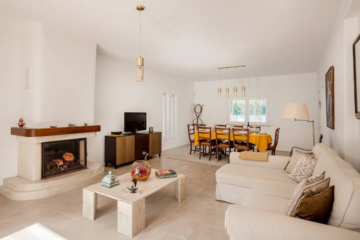 Apartamento para 6 personas, con Terraza y Jardín en Estoril
