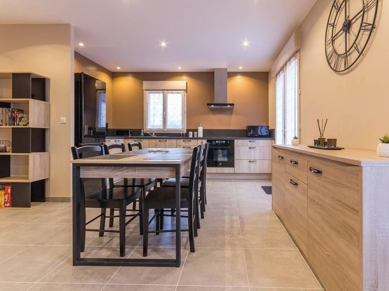 New peaceful house near Lake Chamboux with garden and Wifi in Saint-Martin-de-la-Mer, Beaune en omgeving