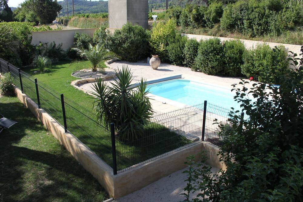 Fully Equipped Villa With Swimming Pool For 8 People Garden Barbecue Bowling Green in Bagnols-sur-Cèze, Nimes und Umgebung