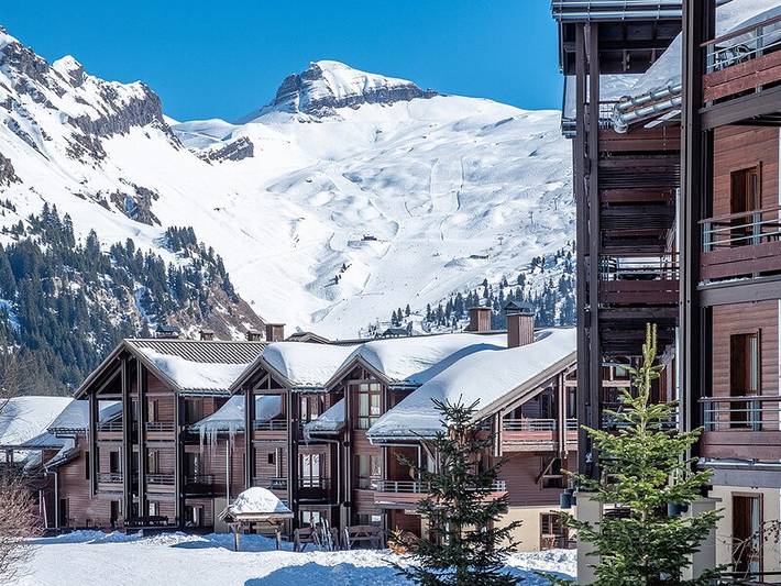Chalet pour 6 personnes, avec piscine et jacuzzi ainsi que sauna et terrasse, animaux acceptés dans Flaine