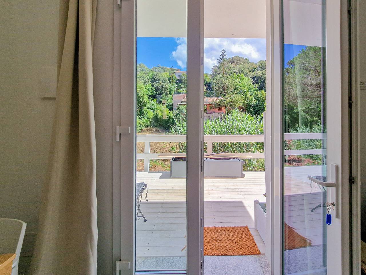 Entire apartment, Apartment 'Nica's Home' with Mountain View, Shared Terrace and Air Conditioning in Rio Marina, Elba