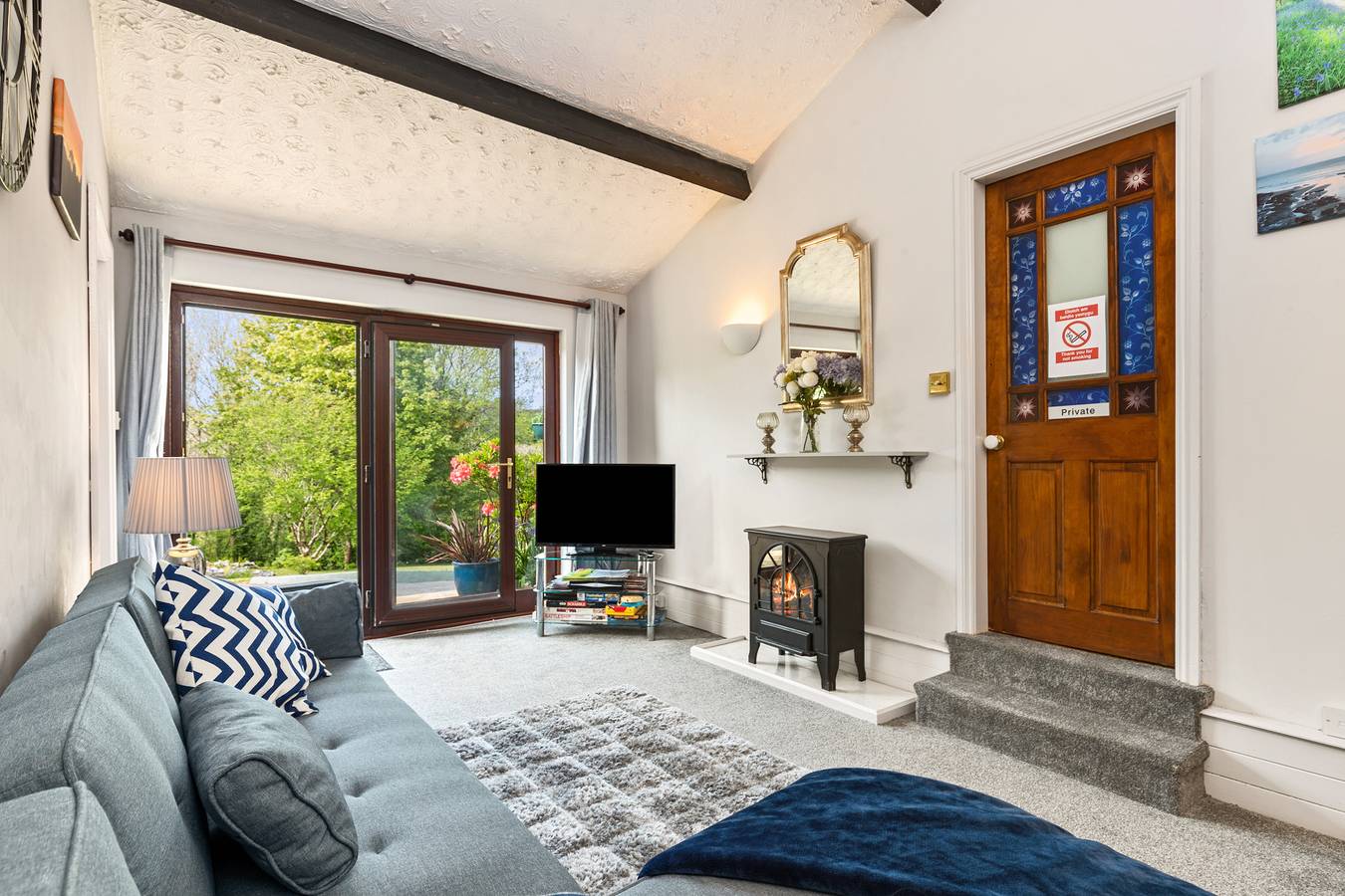 The Hollies - Close to Beach, Parking, Ev Charger in Amroth, Pembrokeshire