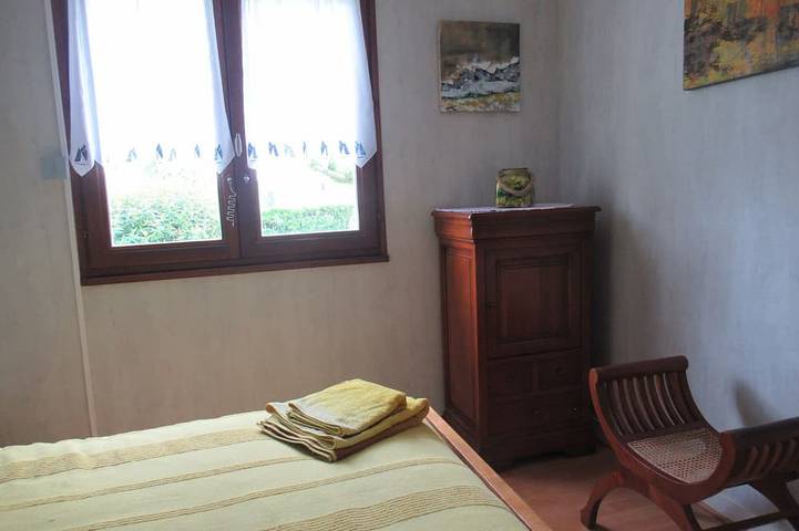 Maison Individuelle  100 M2 Sur Un Terrain Clos De 936 M2 Au Fond D'Une Impasse in Porspoder, Région de Brest