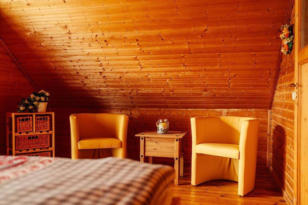 *gemütliches Holzhaus, ca 80qm mit eingezäuntem Garten-Hunde willk.-Wlan inkl in Bad Sachsa, Harzvorland