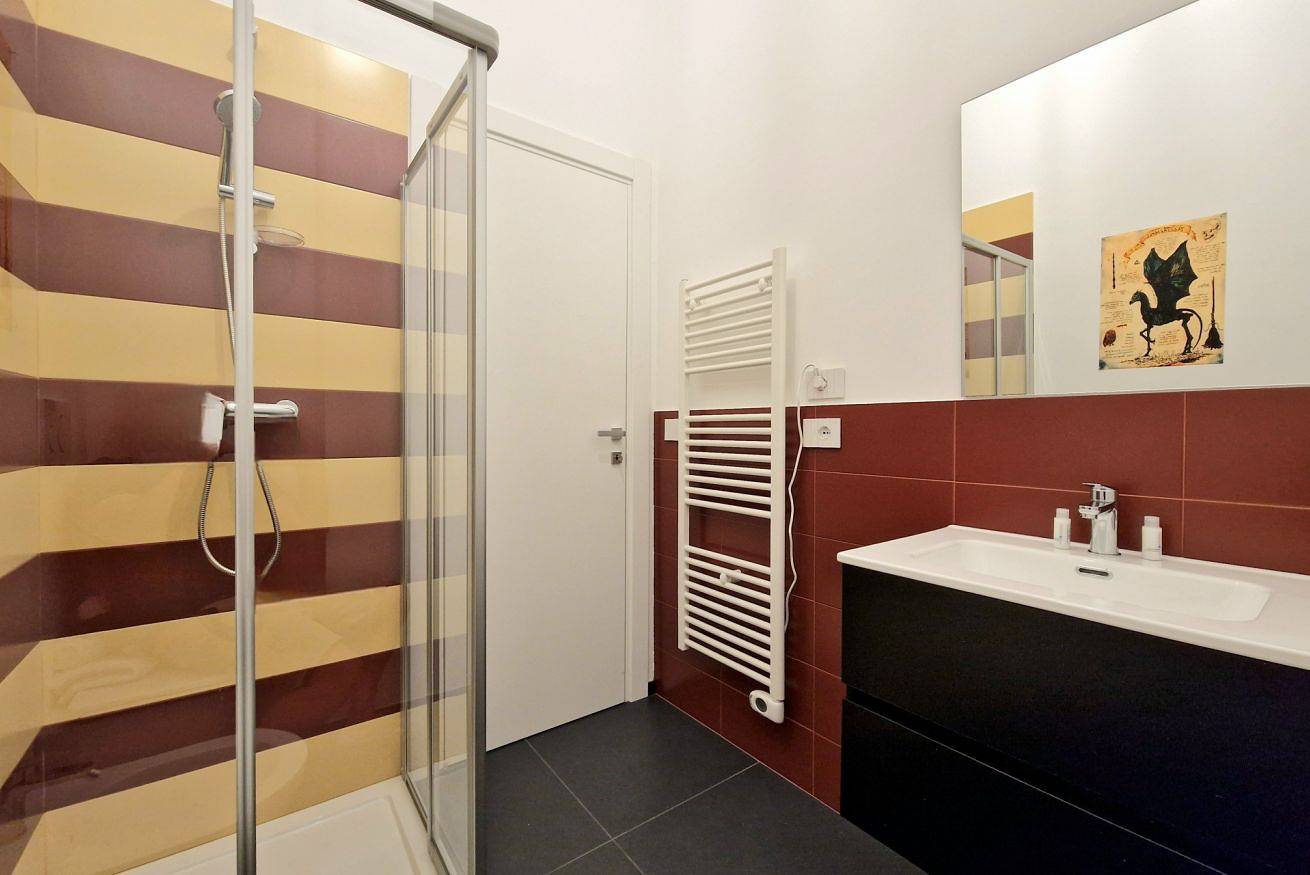 Apartamento entero, [Grifondoro] stanza con bagno, clima Wifi balcone in Ti:oro, Porto Sant'Elpidio