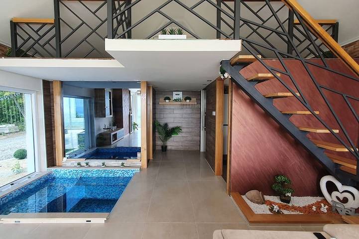 Moderne Villa mit Pool und Jacuzzi auf ruhigem Oriovac-Hügel in Slawonien. in Brod-Posavina