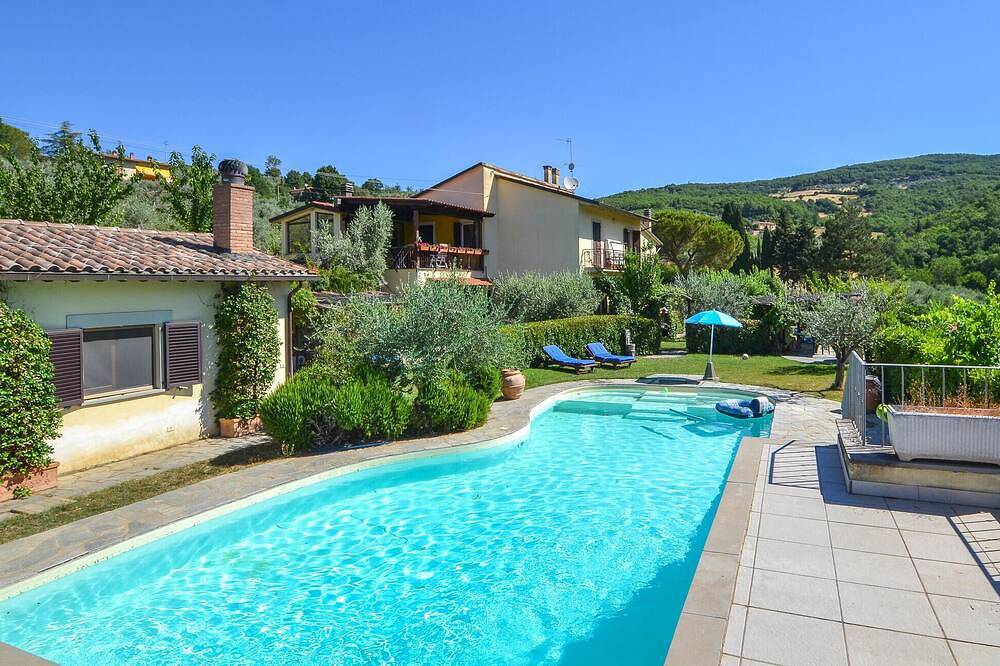 Apartamento entero, Precioso apartamento en Arezzo con piscina al aire libre. in Arezzo, Provincia de Arezzo